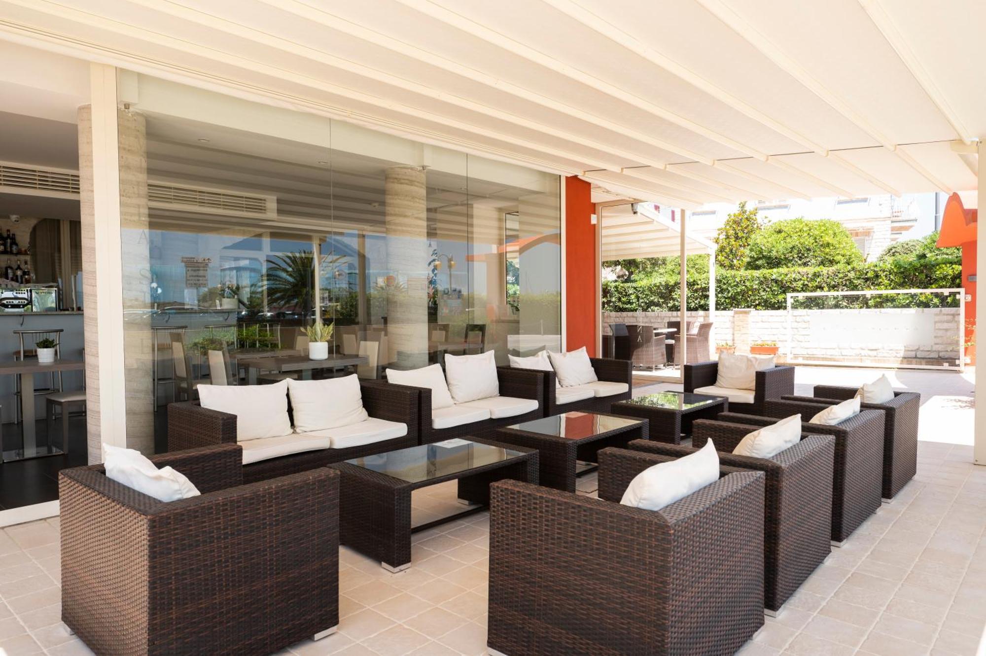 Hotel Villa Sirena Numana Buitenkant foto