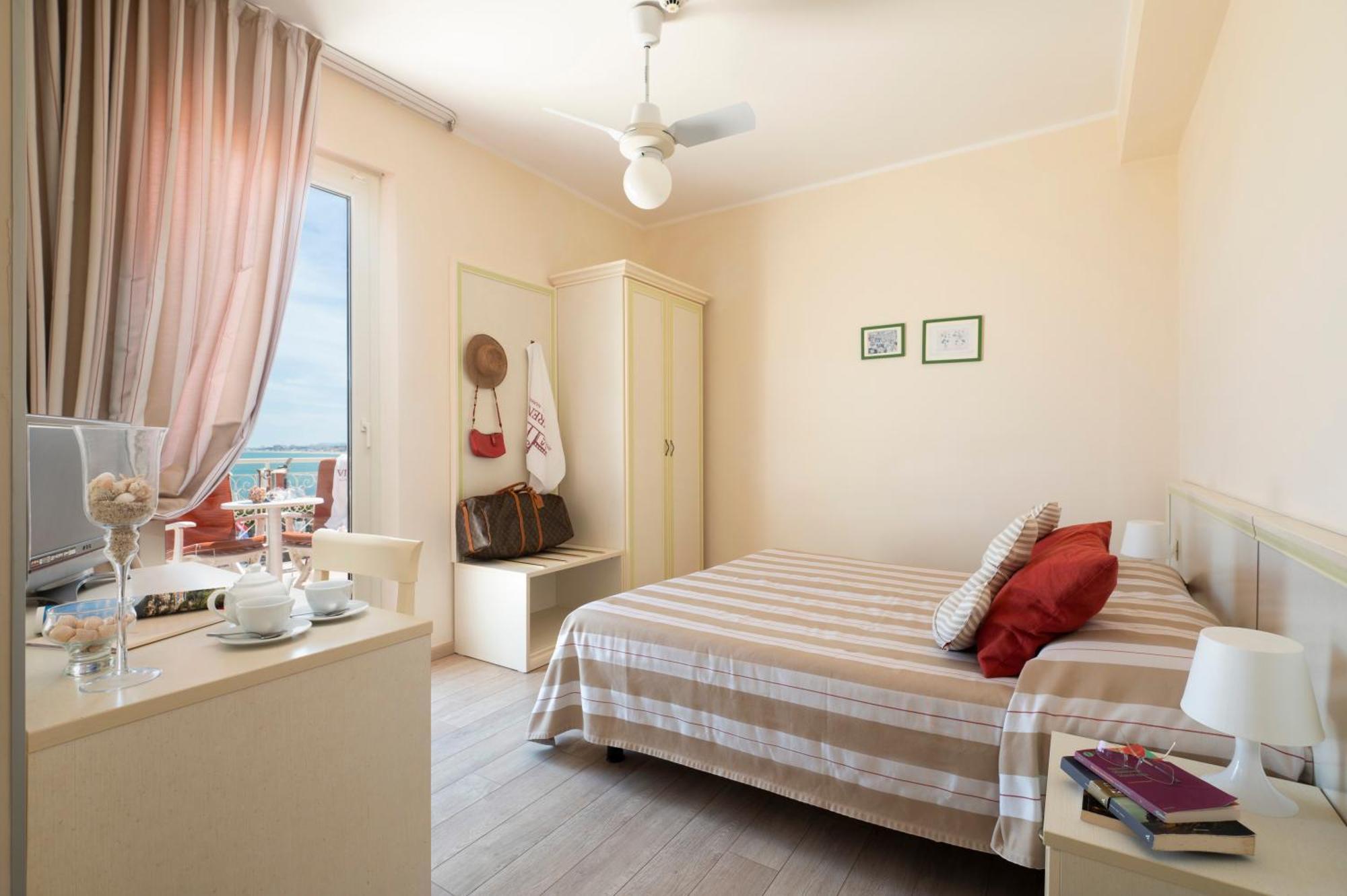 Hotel Villa Sirena Numana Buitenkant foto
